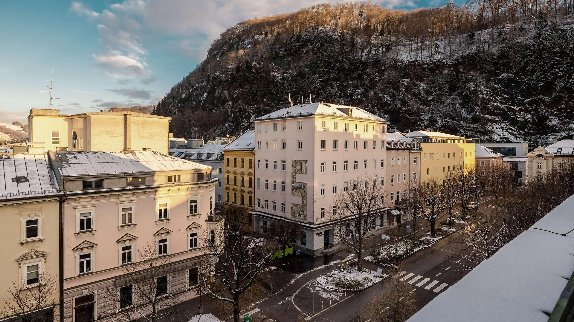 Hotel Nh Collection Salzburg City 4*,  Austria