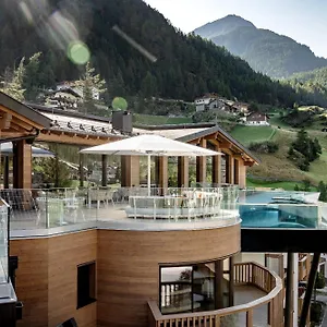 Das Central - Alpine . Luxury . Life Sölden